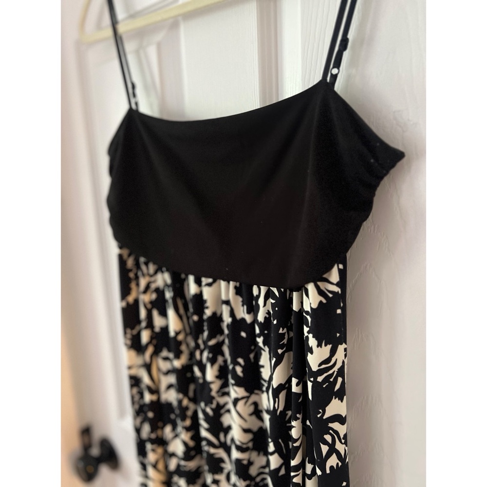 Black and White Floral Dress- Studio M